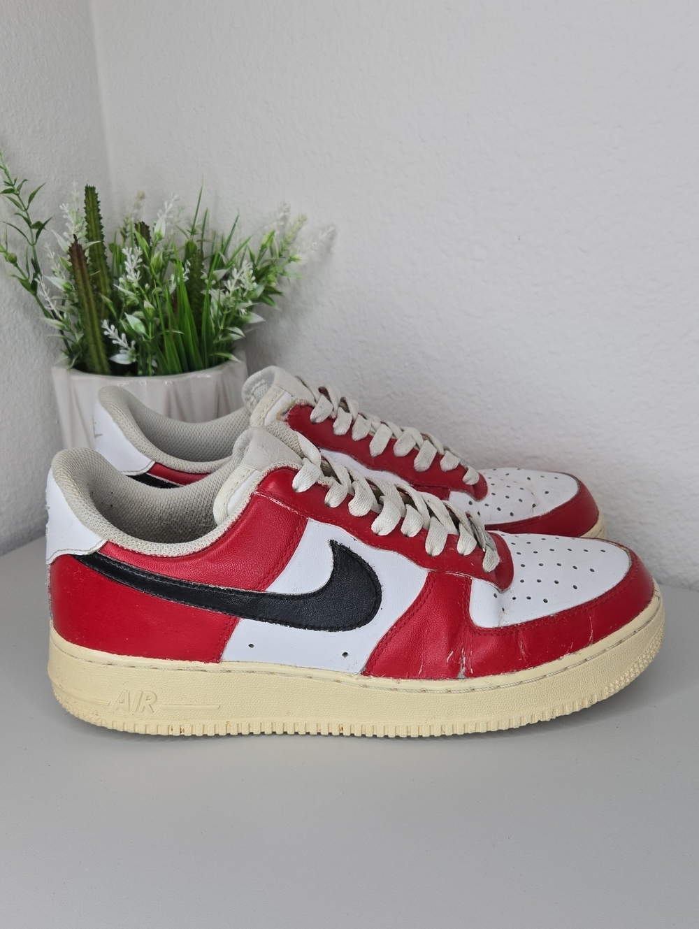 Nike Air Force AF1 Low Top Sneakers Men's Size 8